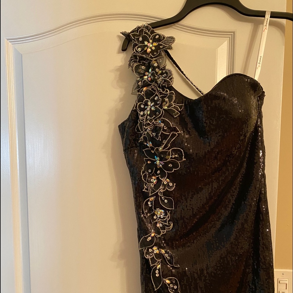 Mini short sequin dress